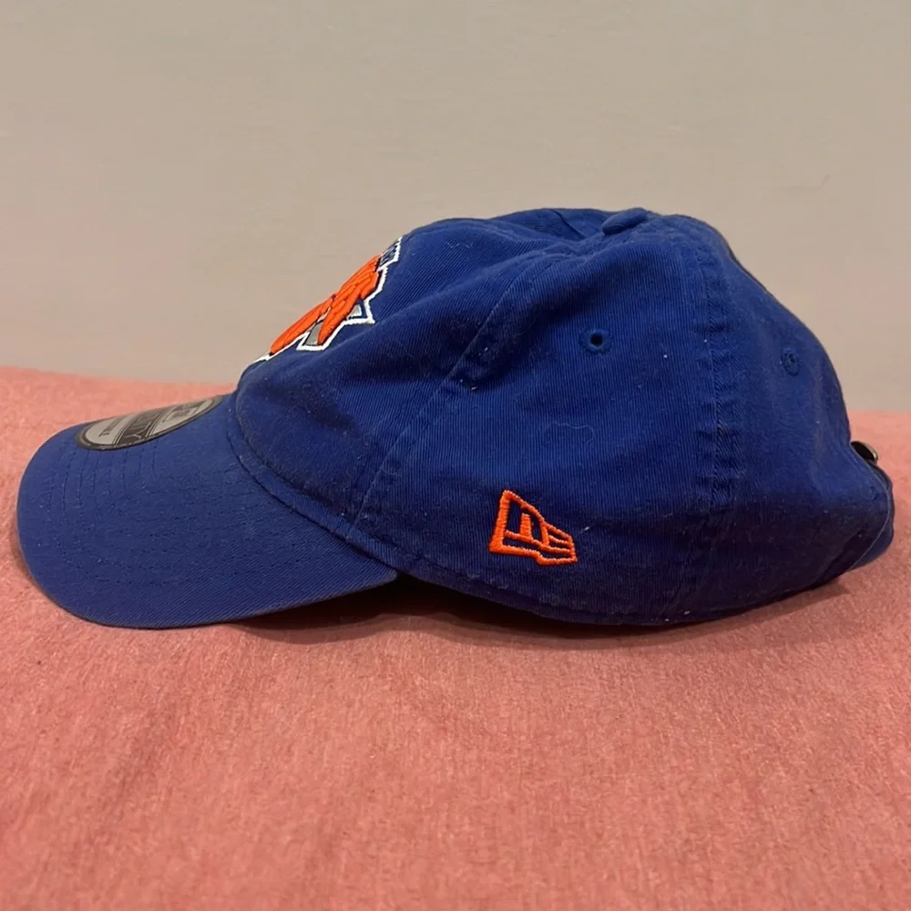 This is a new era New York Knicks Cap - Picture 4 of 5